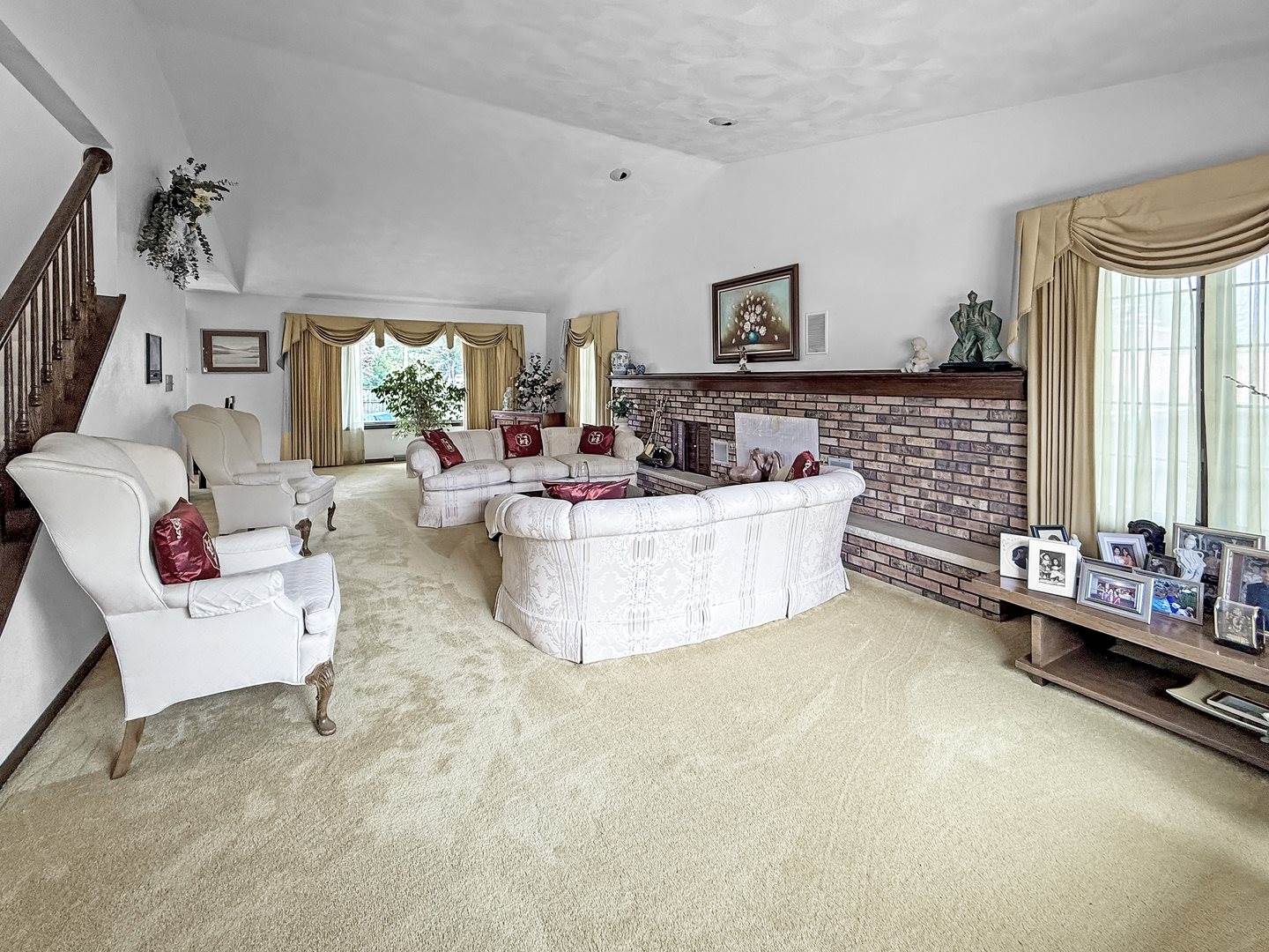 1607 Parkside Court, Freeport, IL 61032