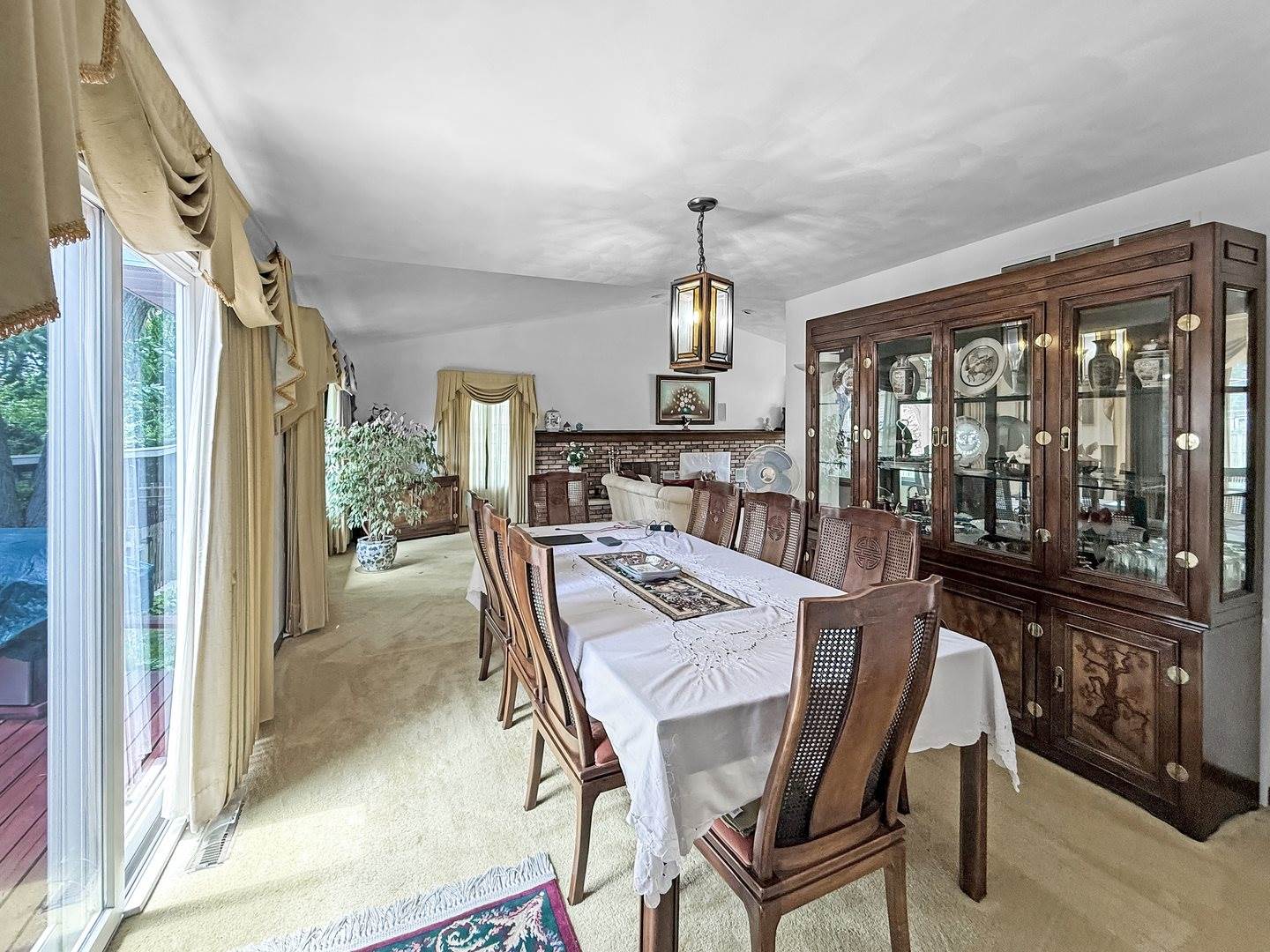 1607 Parkside Court, Freeport, IL 61032