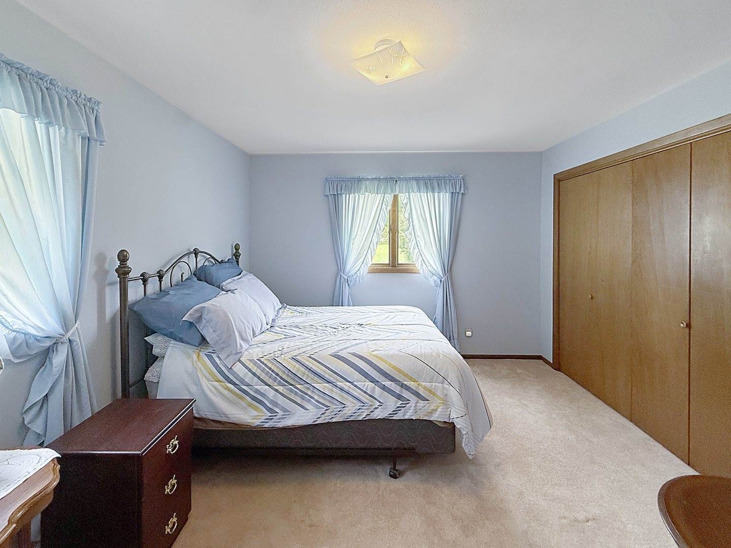 610 South 2nd Avenue, Forreston, IL 61030