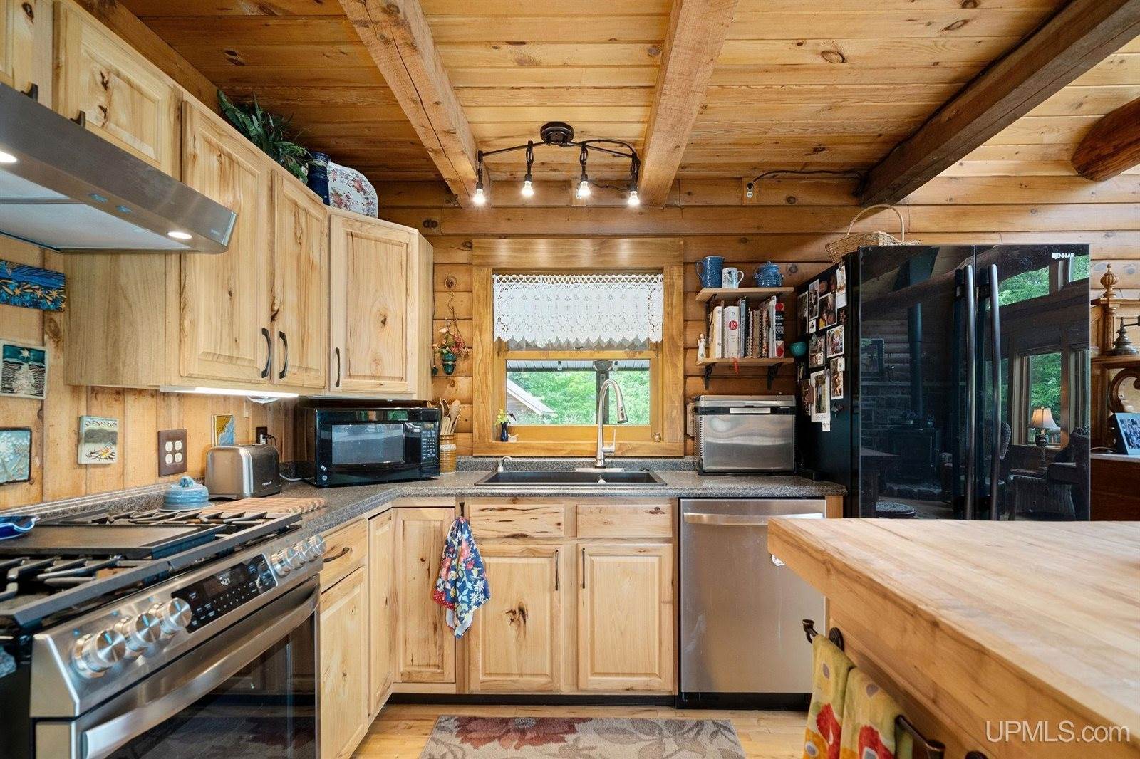 161 Lost Forty Road, Marquette, MI 49855