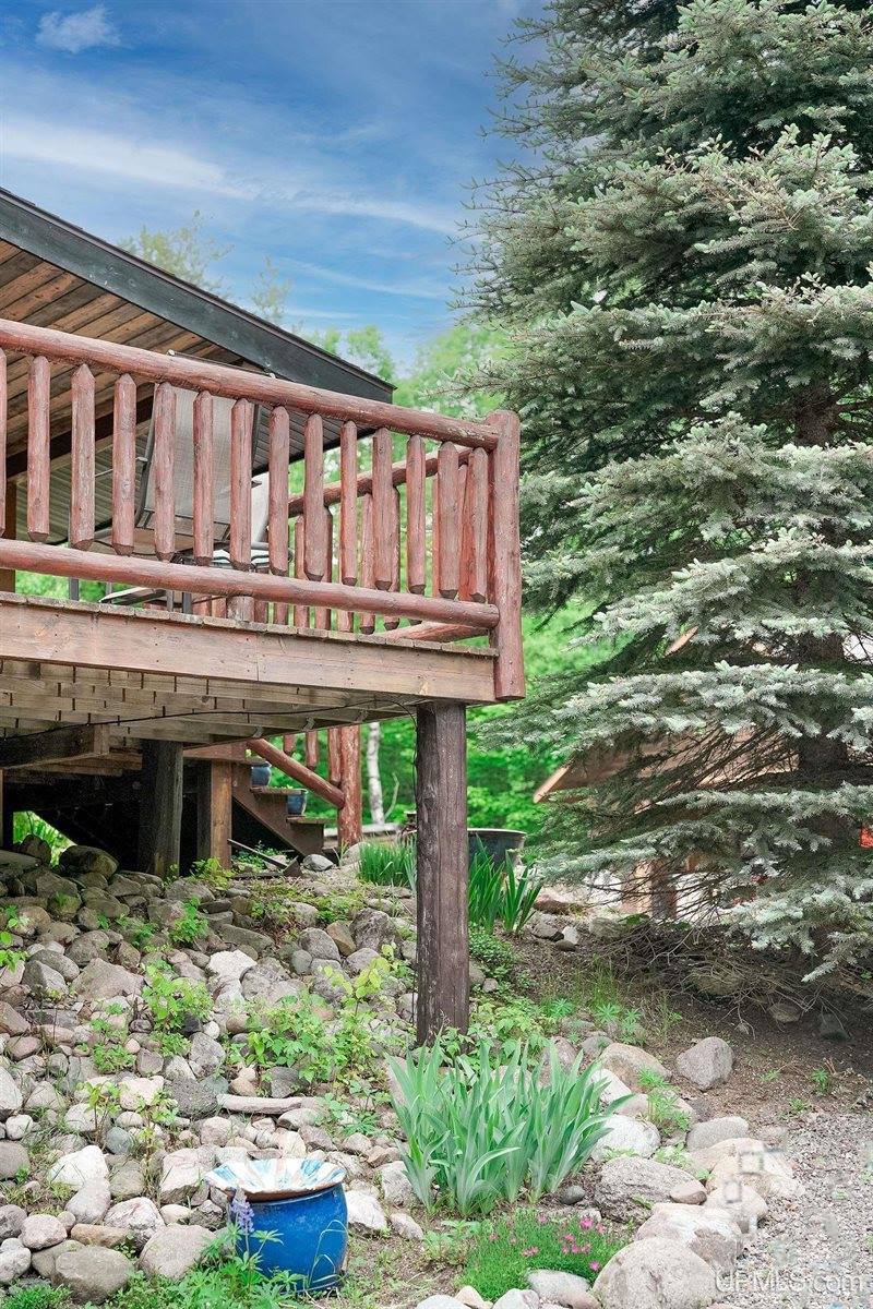 161 Lost Forty Road, Marquette, MI 49855