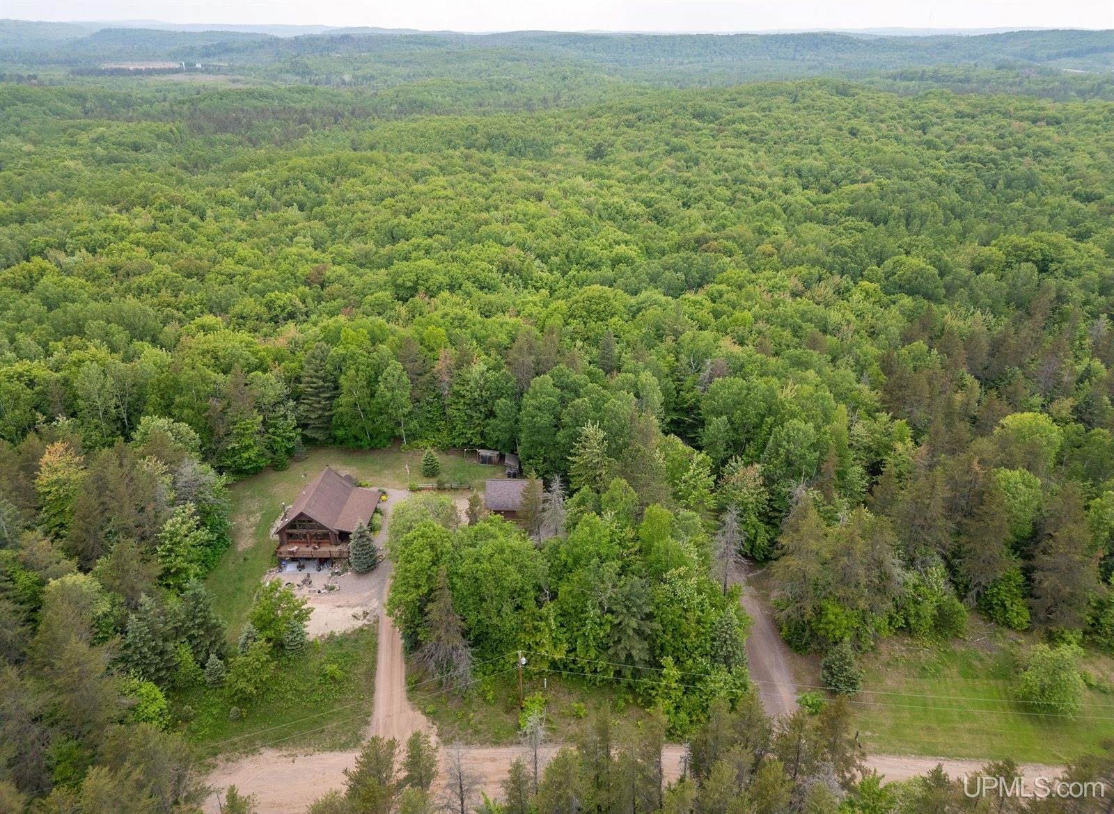 161 Lost Forty Road, Marquette, MI 49855