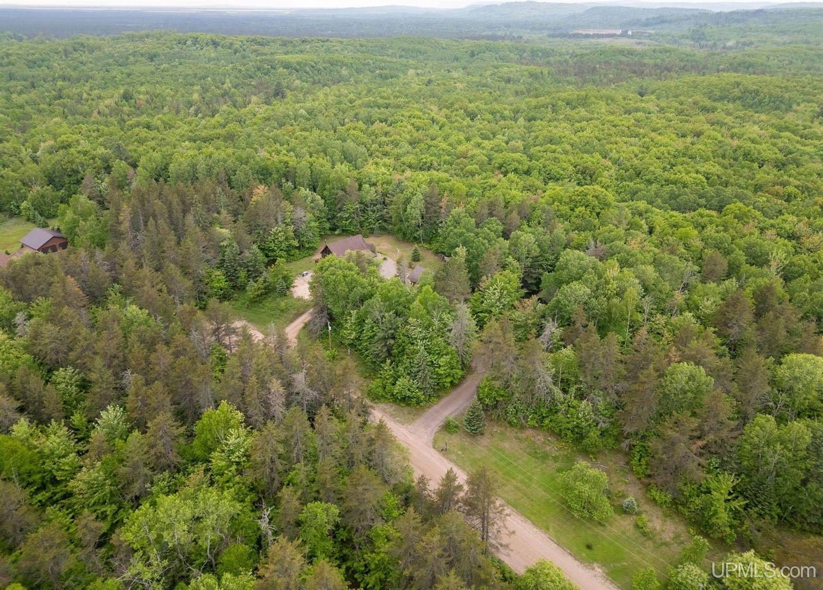 161 Lost Forty Road, Marquette, MI 49855