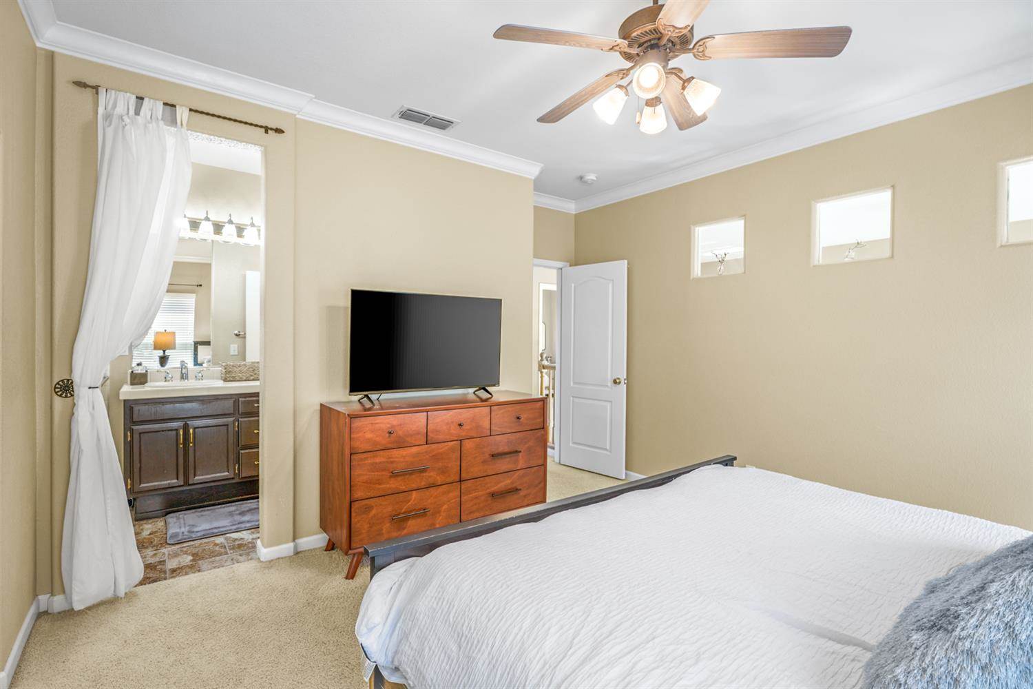 303 Marsalla Drive, Folsom, CA 95630