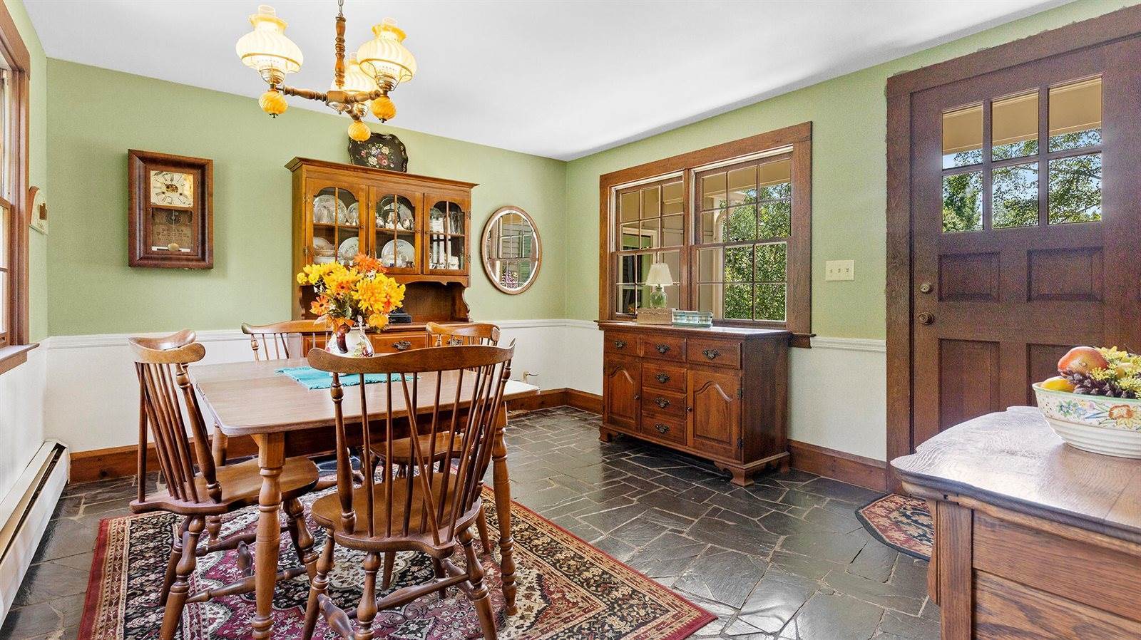 18 Canoe Club Road, Hampden, ME 04444