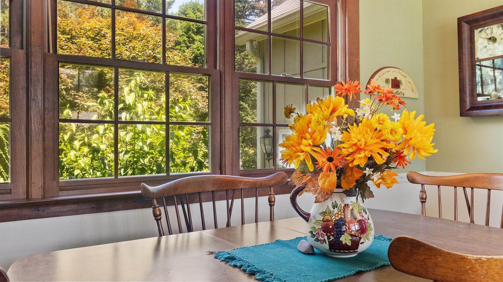 18 Canoe Club Road, Hampden, ME 04444