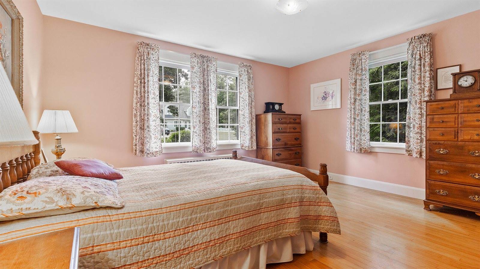 18 Canoe Club Road, Hampden, ME 04444