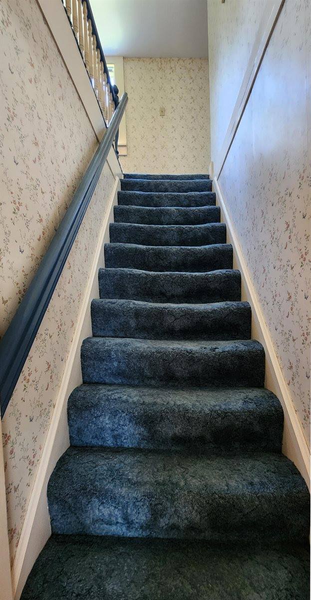 18 Canoe Club Road, Hampden, ME 04444