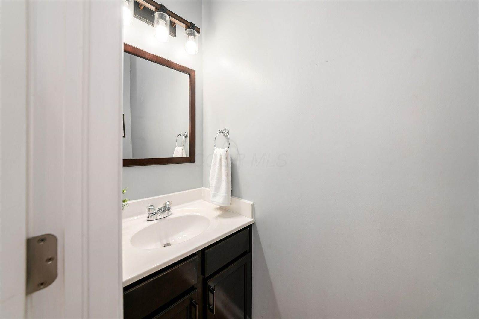 5925 Lakemont Drive, Westerville, OH 43081