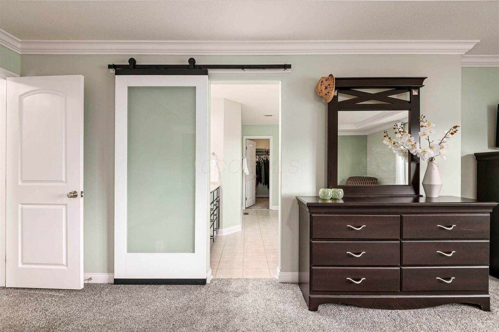 5925 Lakemont Drive, Westerville, OH 43081