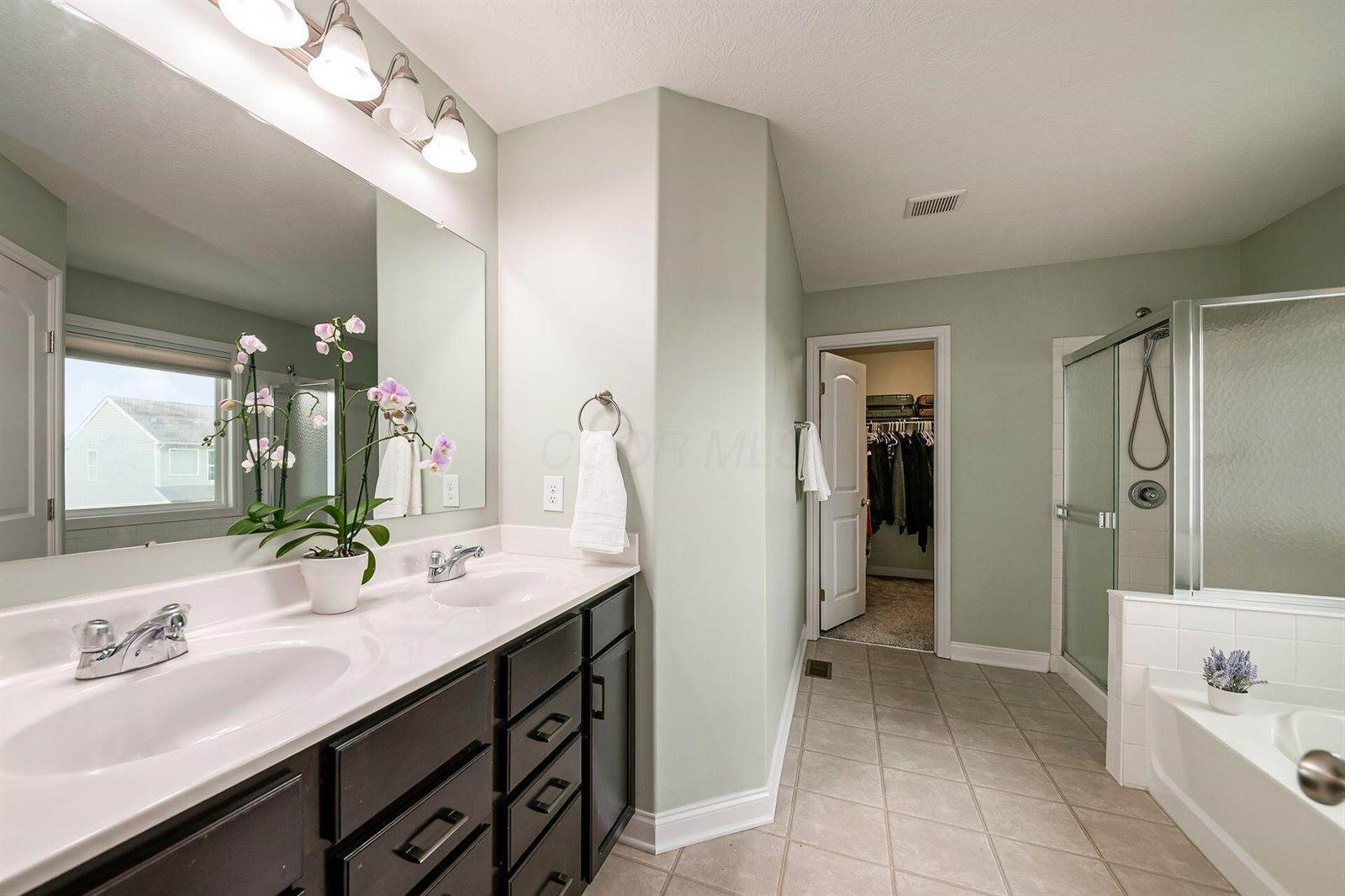 5925 Lakemont Drive, Westerville, OH 43081