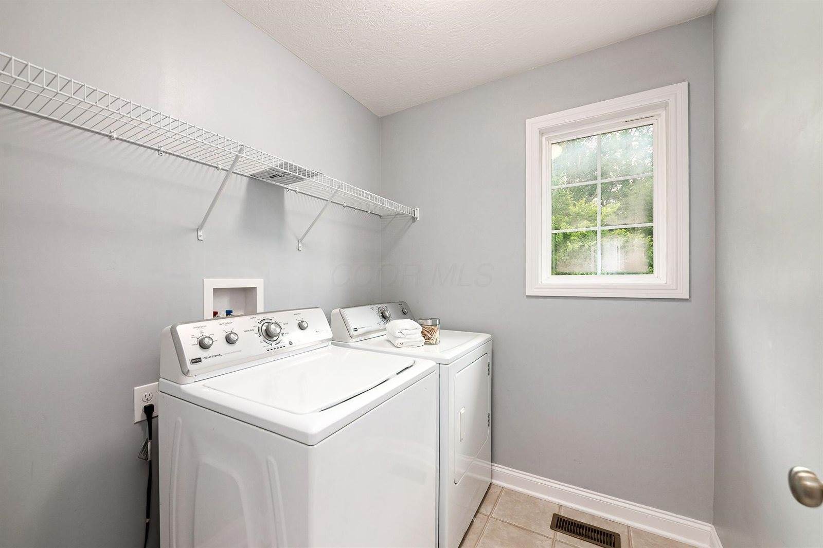 5925 Lakemont Drive, Westerville, OH 43081