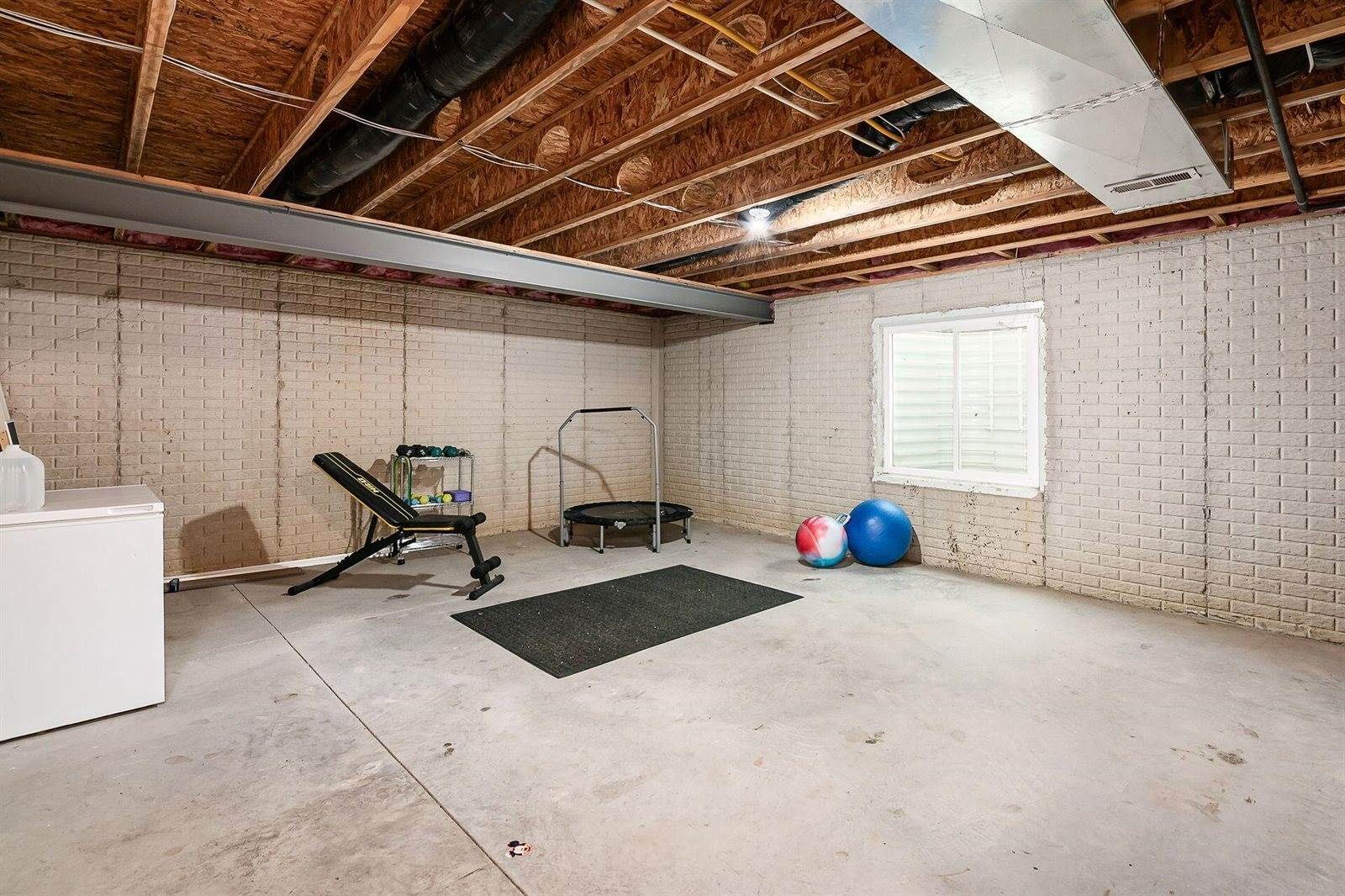 5925 Lakemont Drive, Westerville, OH 43081