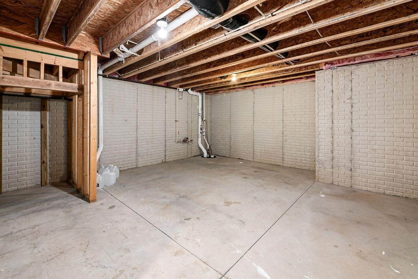 5925 Lakemont Drive, Westerville, OH 43081