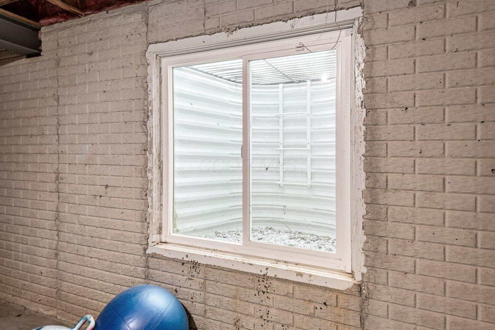 5925 Lakemont Drive, Westerville, OH 43081