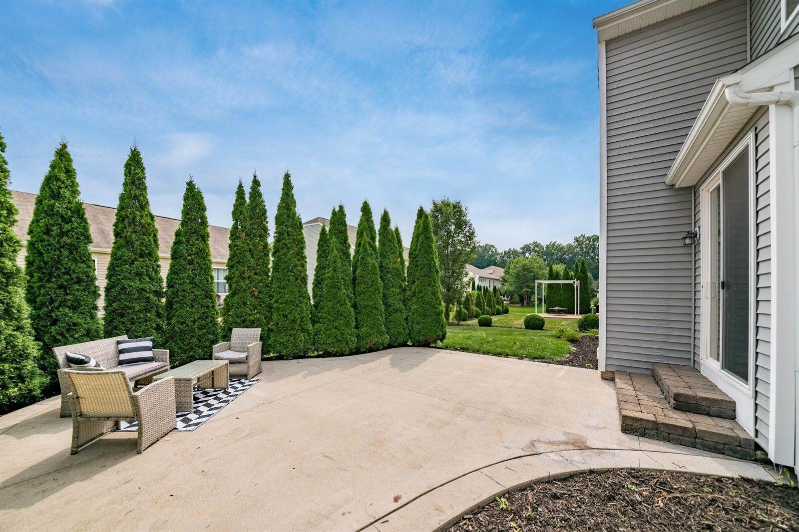 5925 Lakemont Drive, Westerville, OH 43081