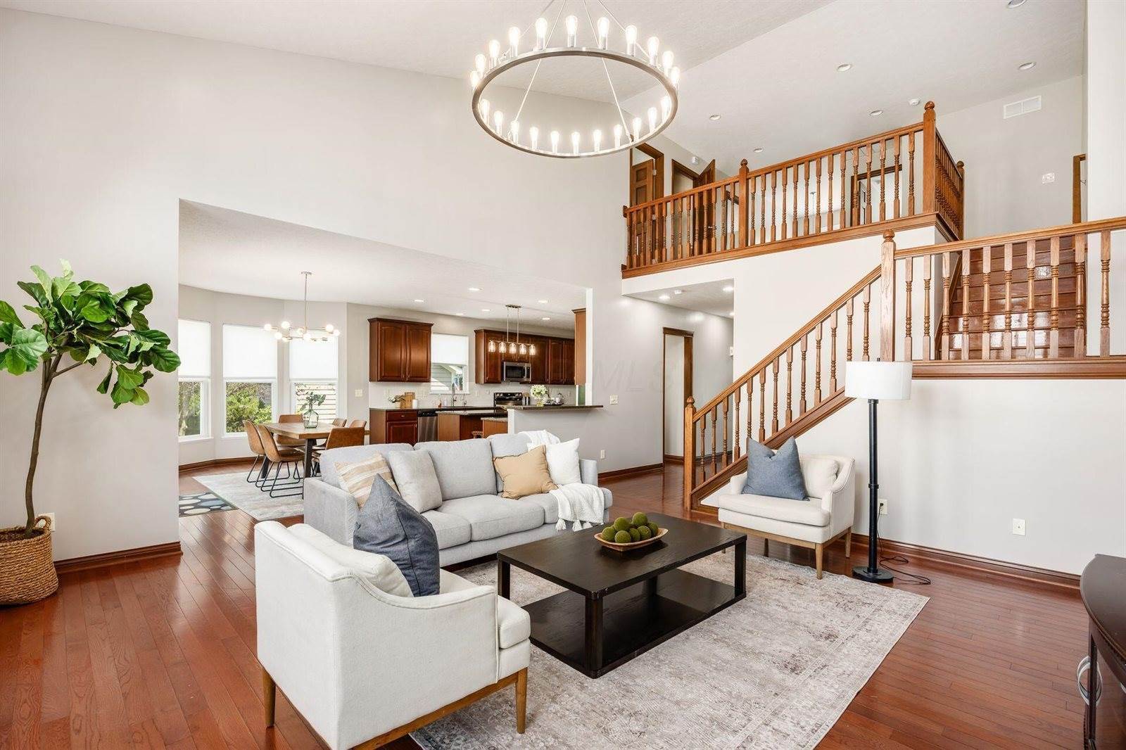 6923 Bishops Crossing Circle, Dublin, OH 43016