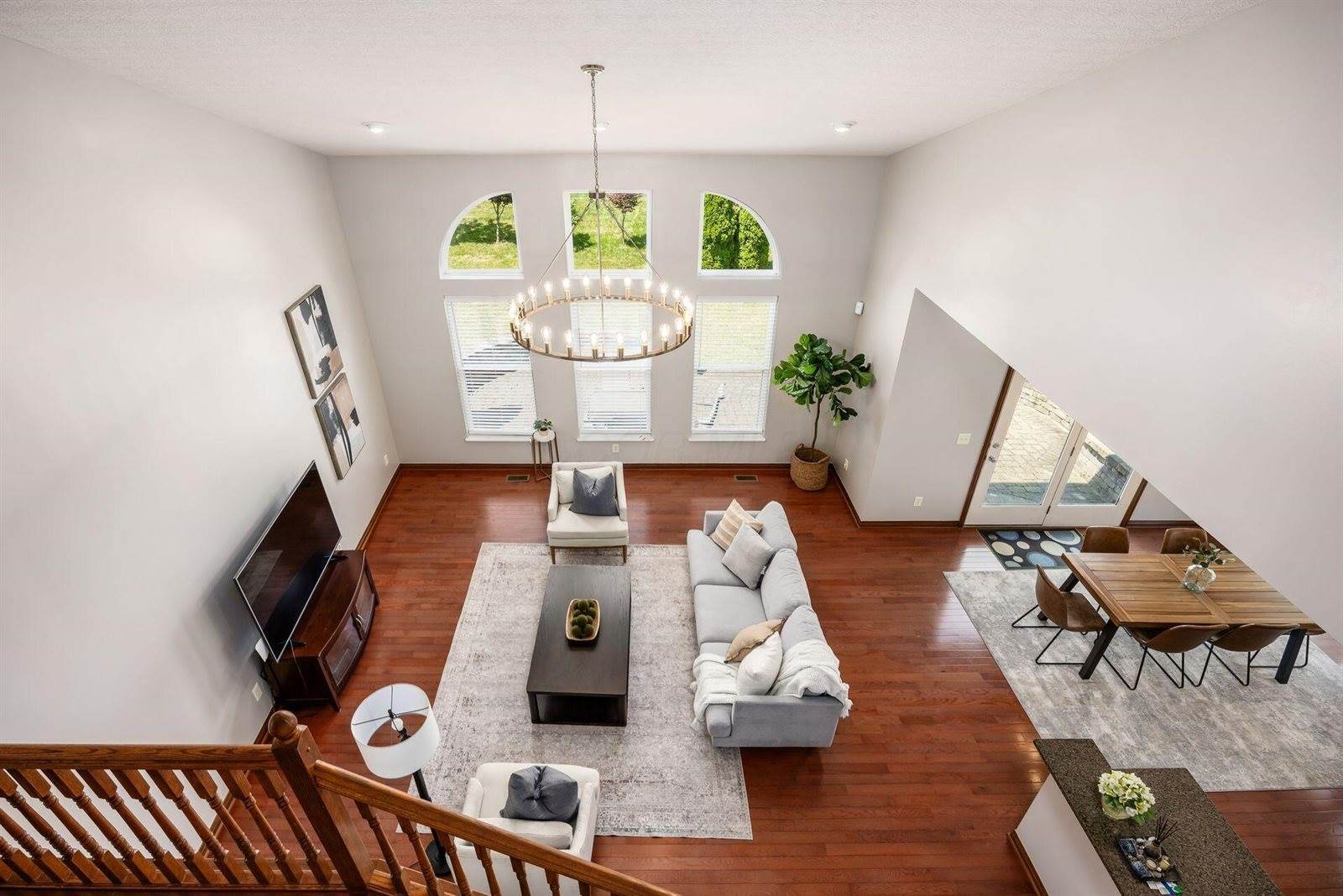 6923 Bishops Crossing Circle, Dublin, OH 43016