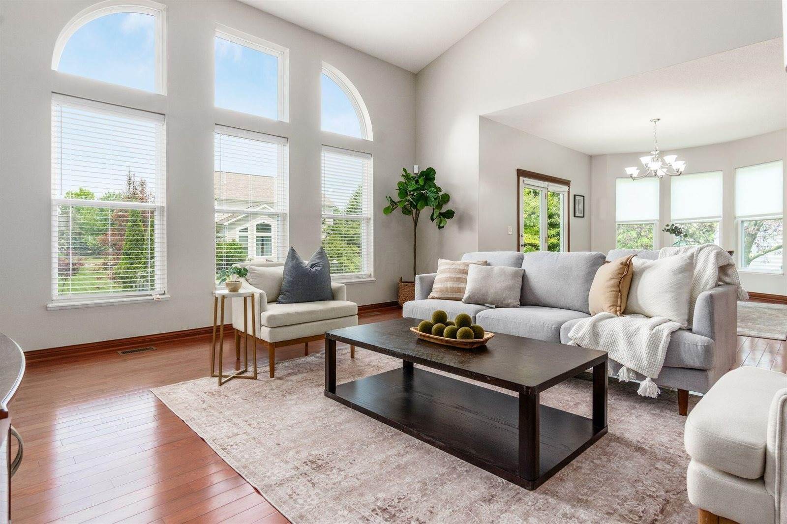 6923 Bishops Crossing Circle, Dublin, OH 43016