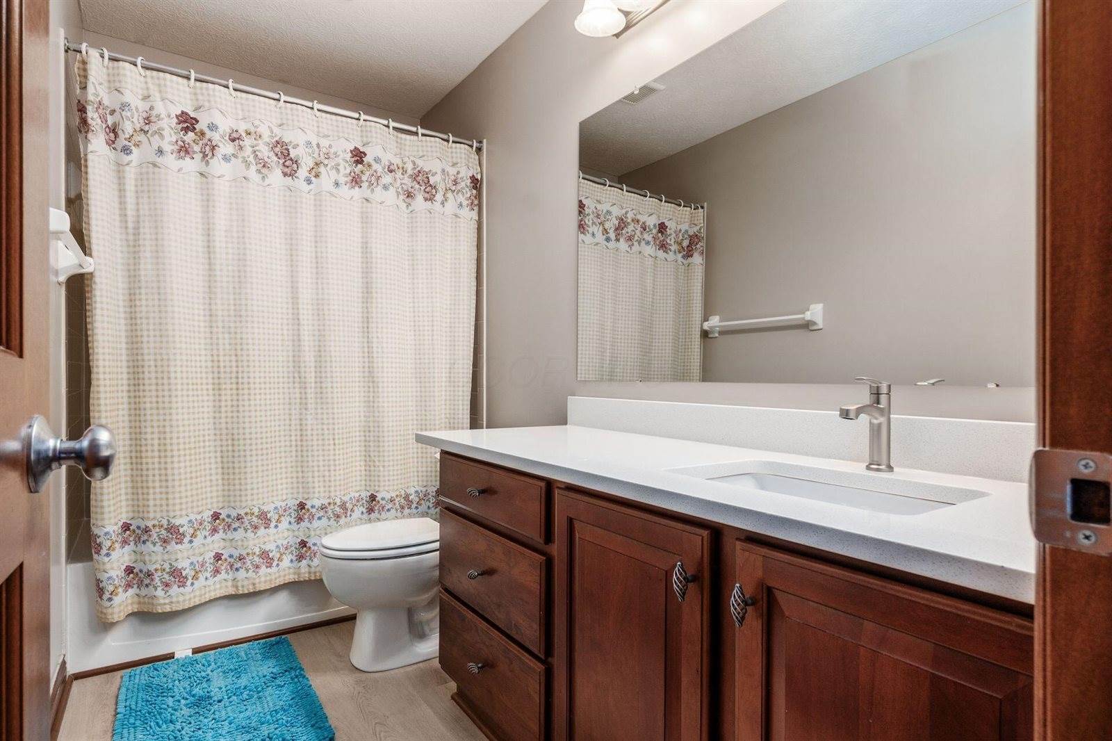 6923 Bishops Crossing Circle, Dublin, OH 43016