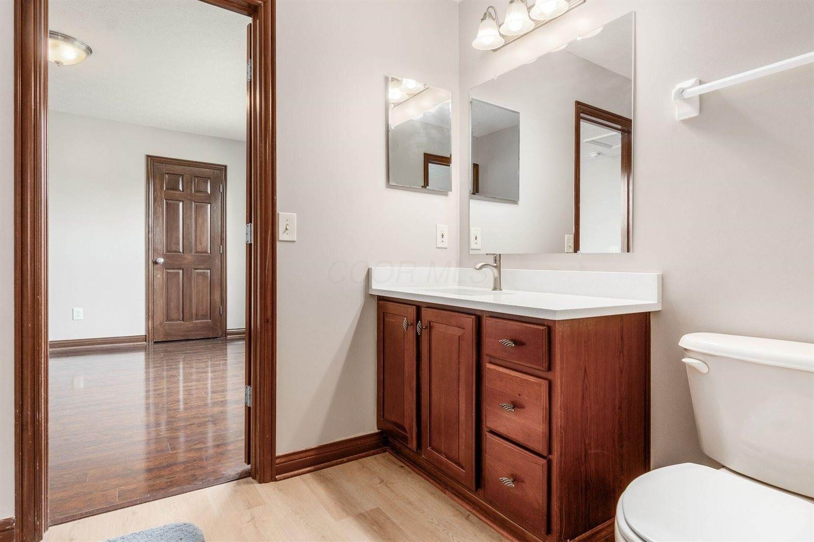 6923 Bishops Crossing Circle, Dublin, OH 43016