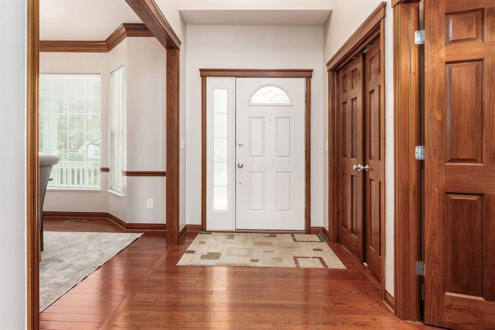 6923 Bishops Crossing Circle, Dublin, OH 43016