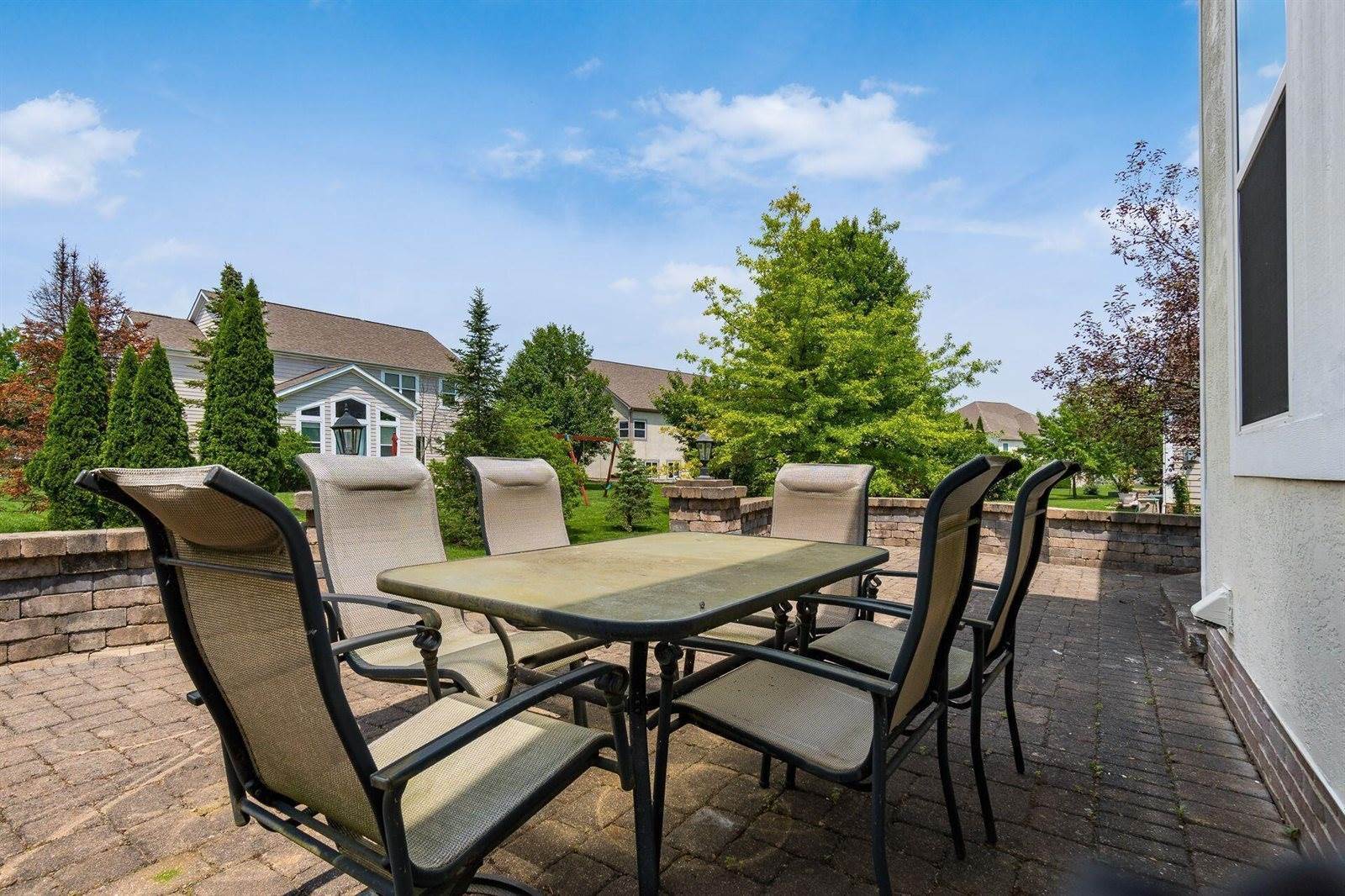 6923 Bishops Crossing Circle, Dublin, OH 43016