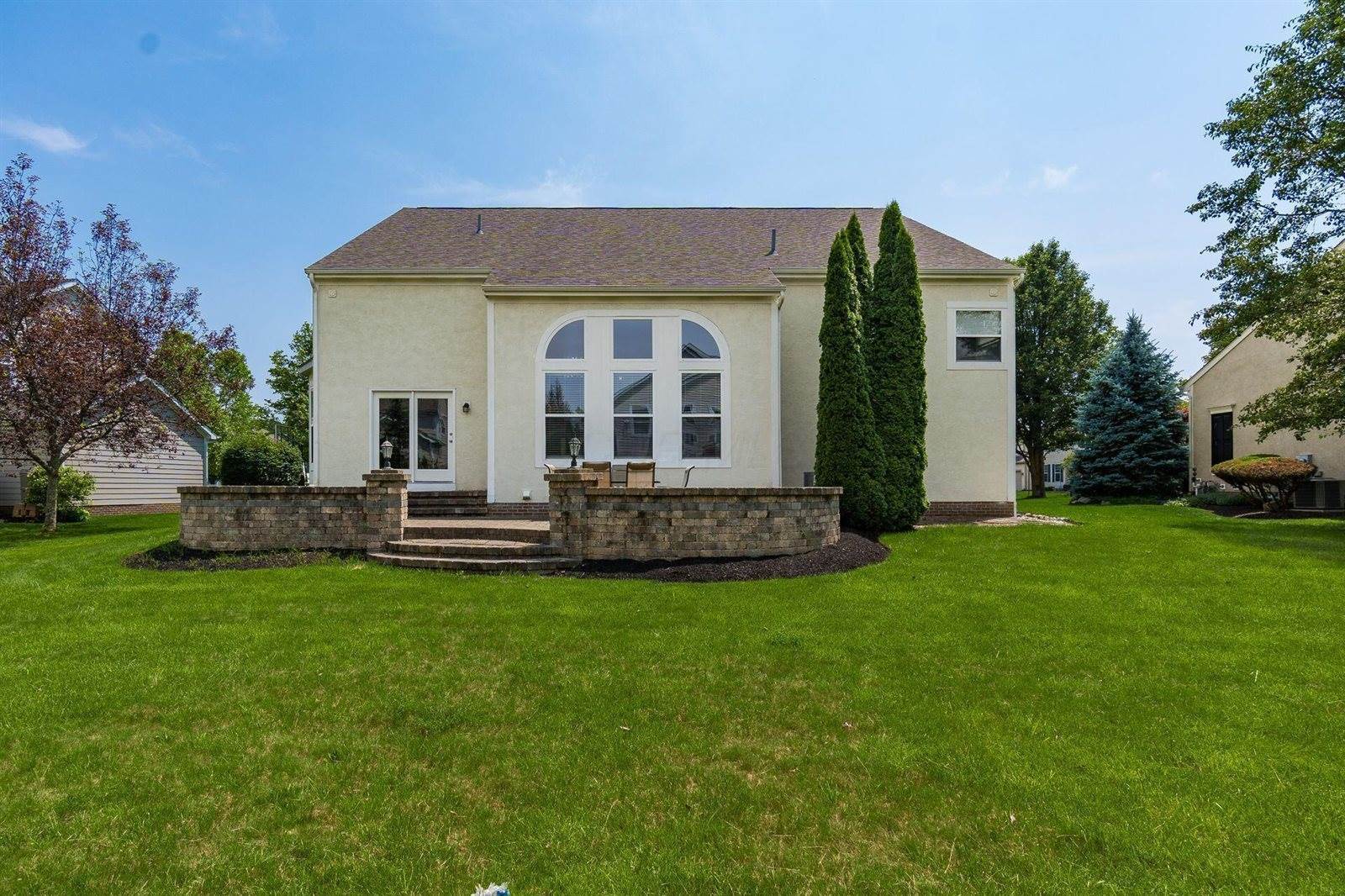 6923 Bishops Crossing Circle, Dublin, OH 43016