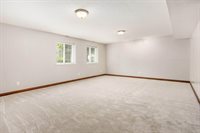 6923 Bishops Crossing Circle, Dublin, OH 43016