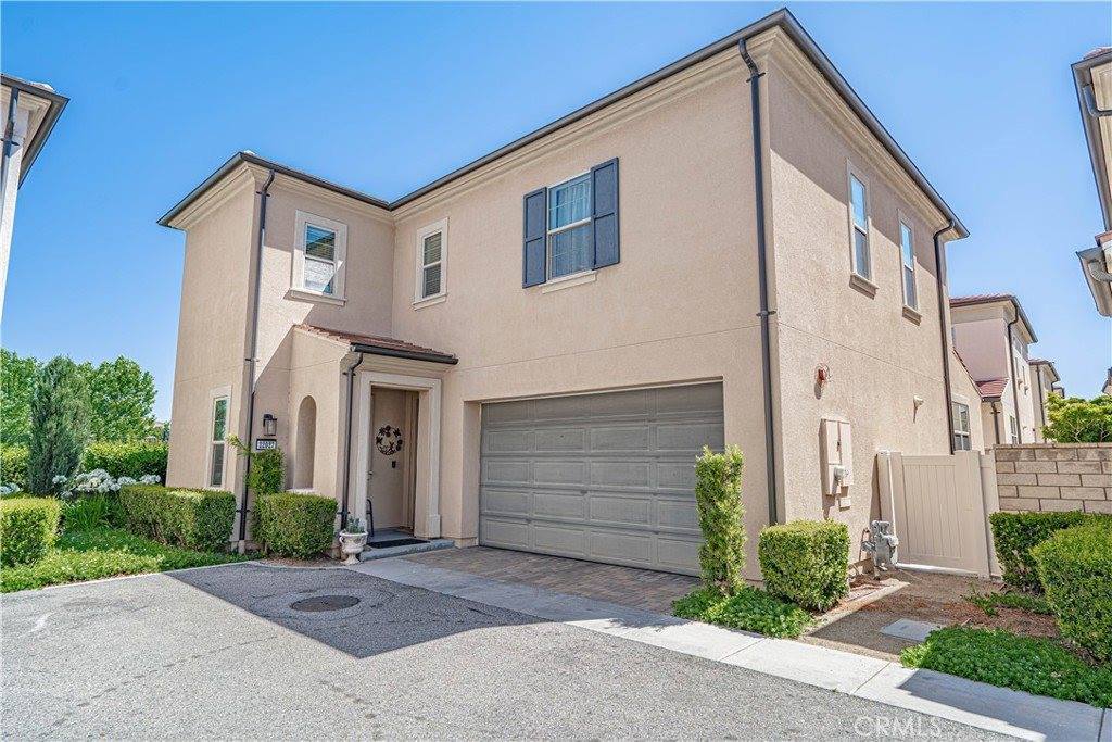 22027 Propello Drive, Saugus, CA 91350