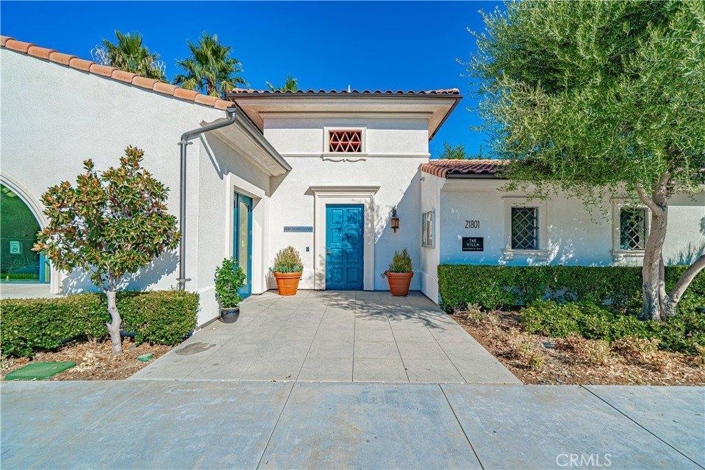 22027 Propello Drive, Saugus, CA 91350