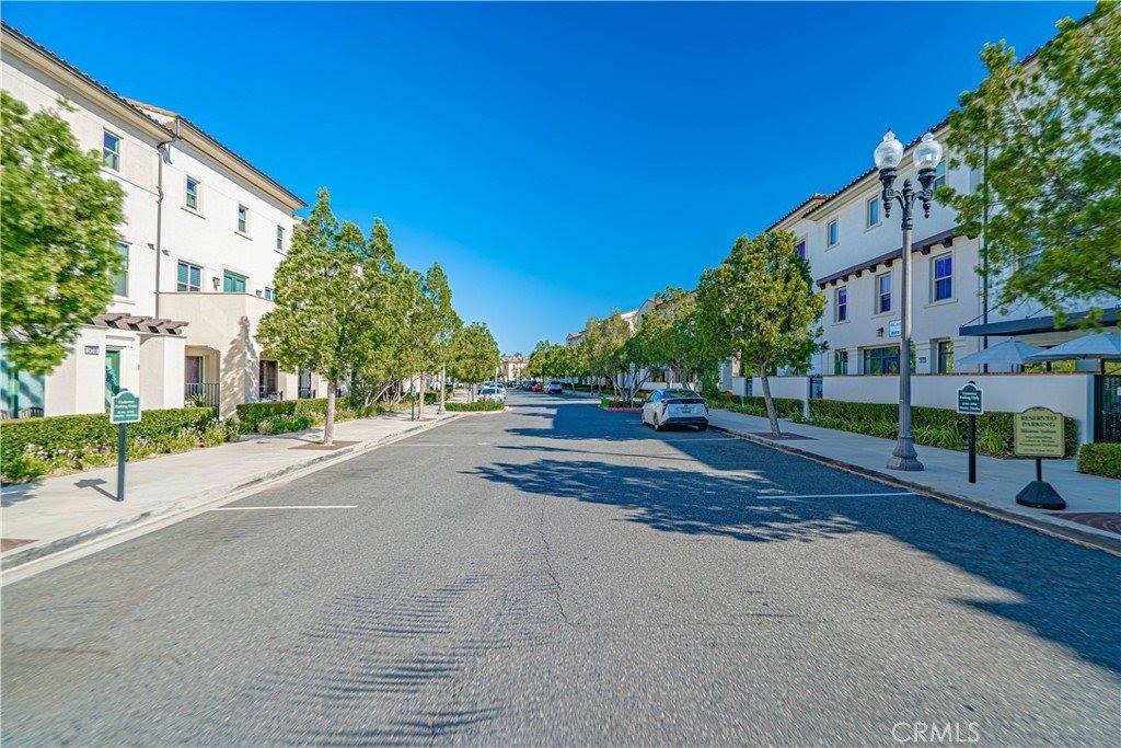 22027 Propello Drive, Saugus, CA 91350