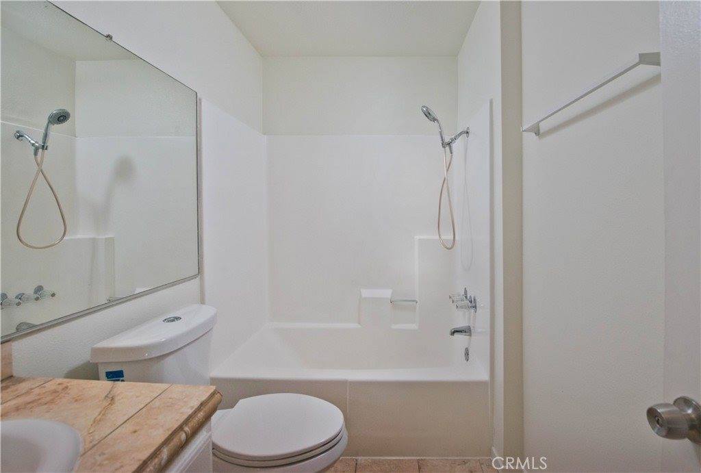 18820 Mandan Street, Canyon Country, CA 91351