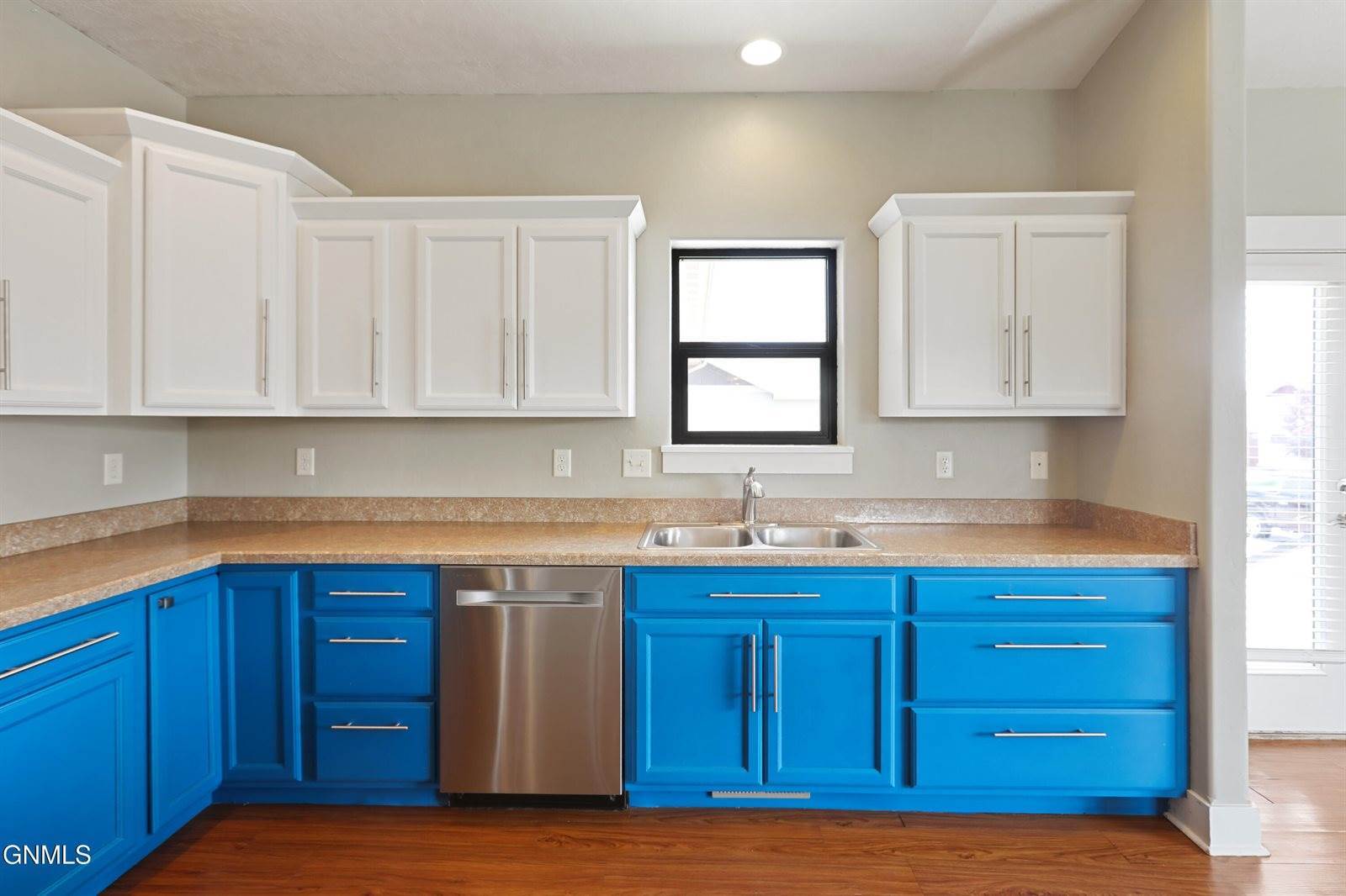 2806 25th Street West, Williston, ND 58801