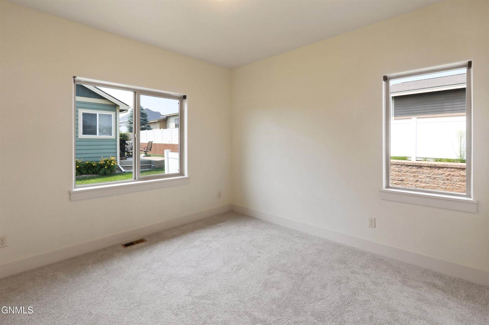 2806 25th Street West, Williston, ND 58801