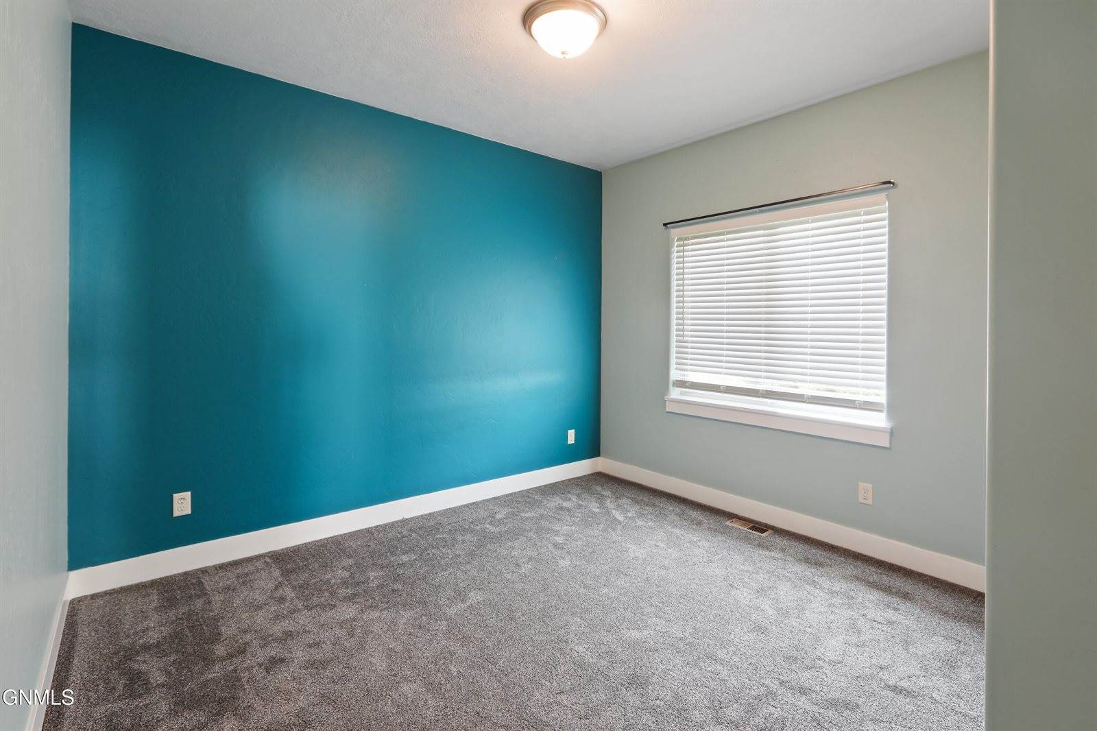 2806 25th Street West, Williston, ND 58801