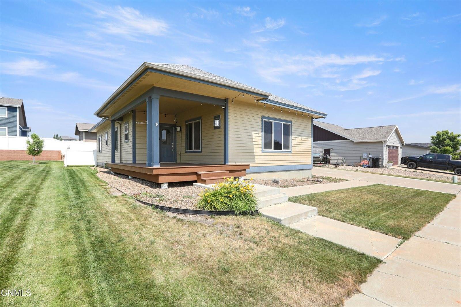 2806 25th Street West, Williston, ND 58801