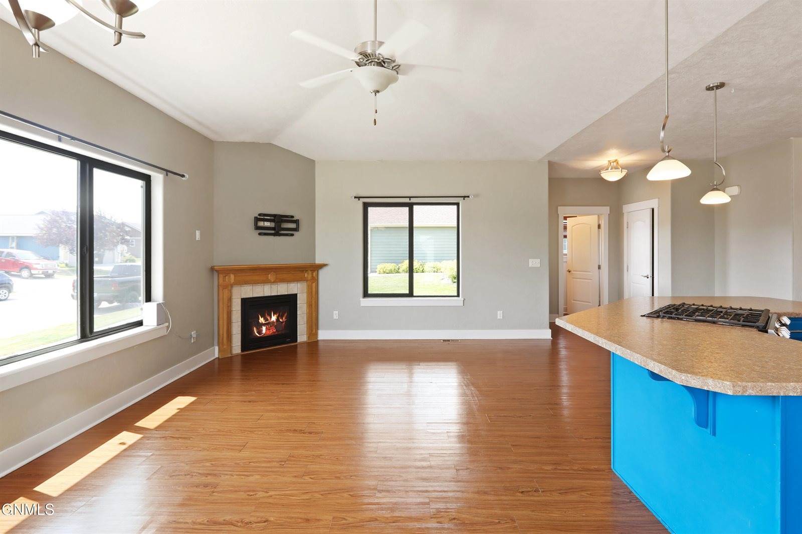 2806 25th Street West, Williston, ND 58801