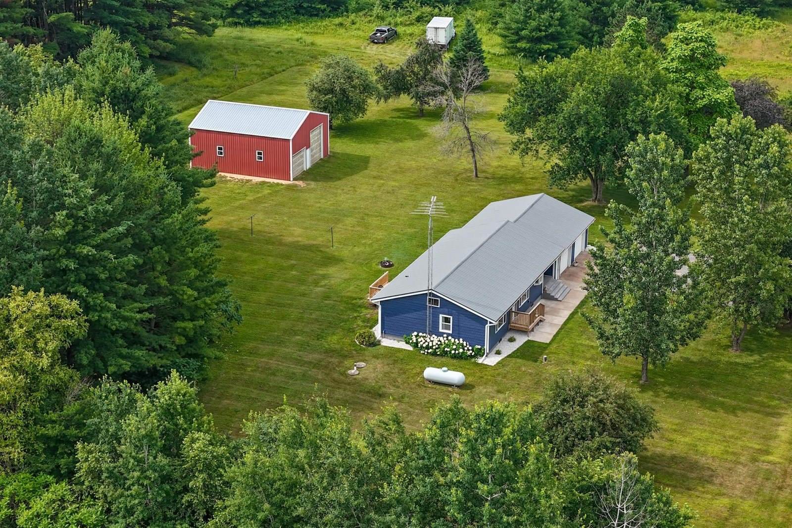 810 Mckeel Road, Babcock, WI 54413