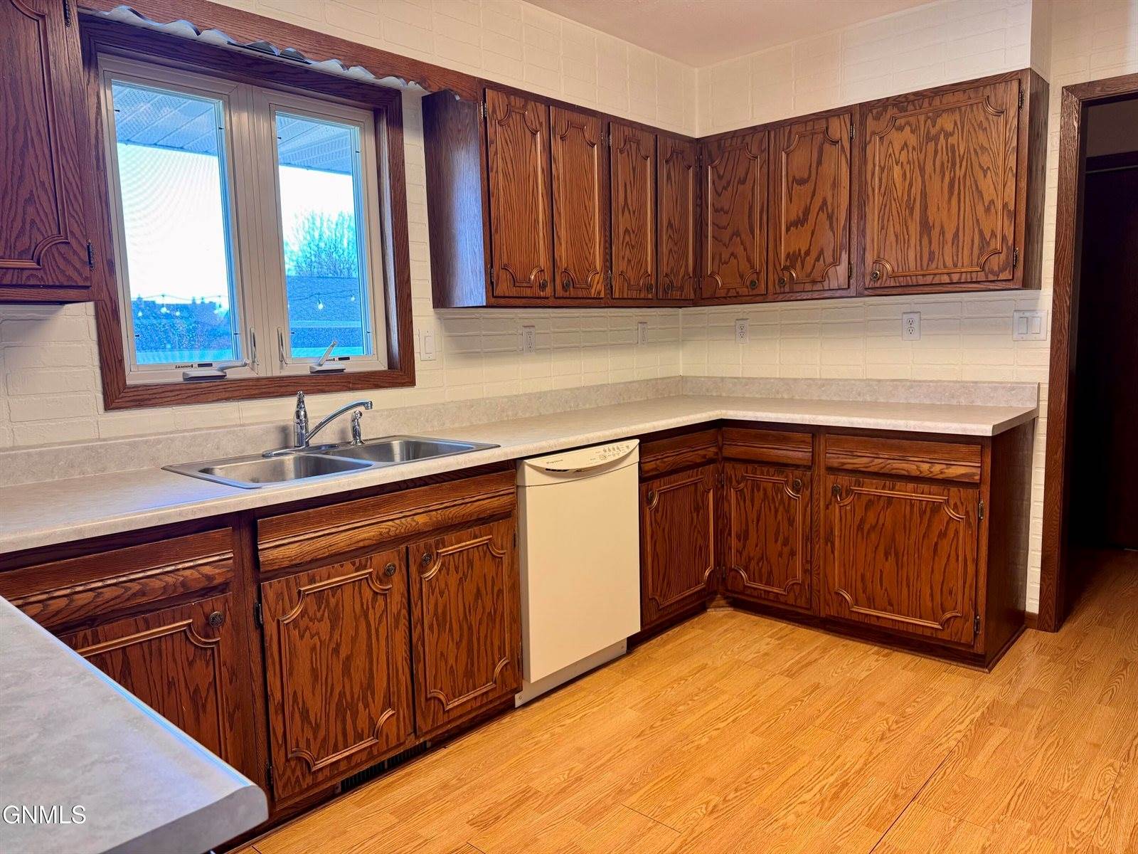 1201 Sioux Street, Williston, ND 58801