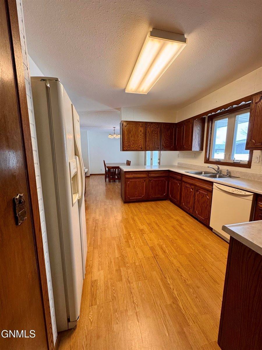 1201 Sioux Street, Williston, ND 58801