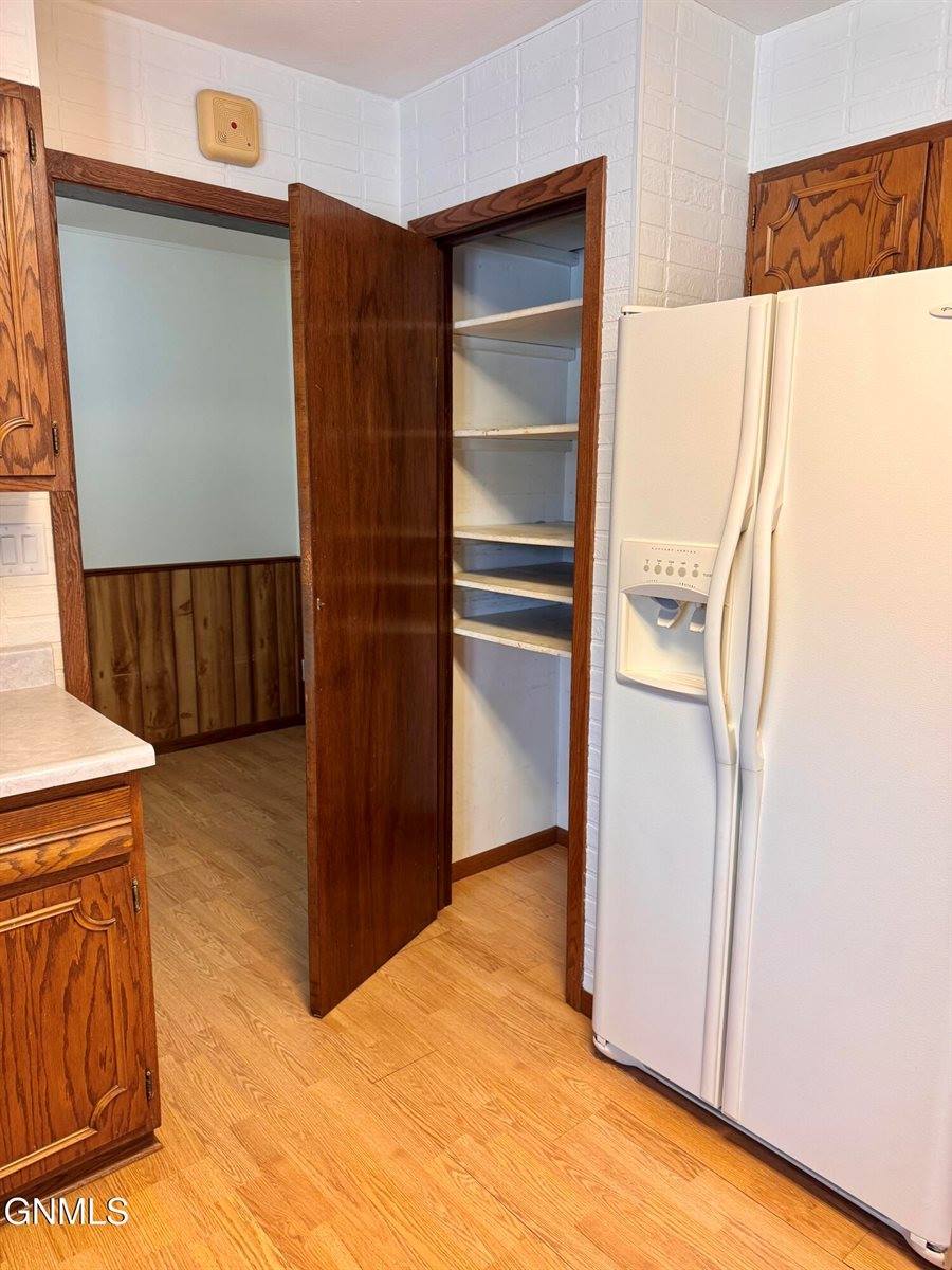 1201 Sioux Street, Williston, ND 58801