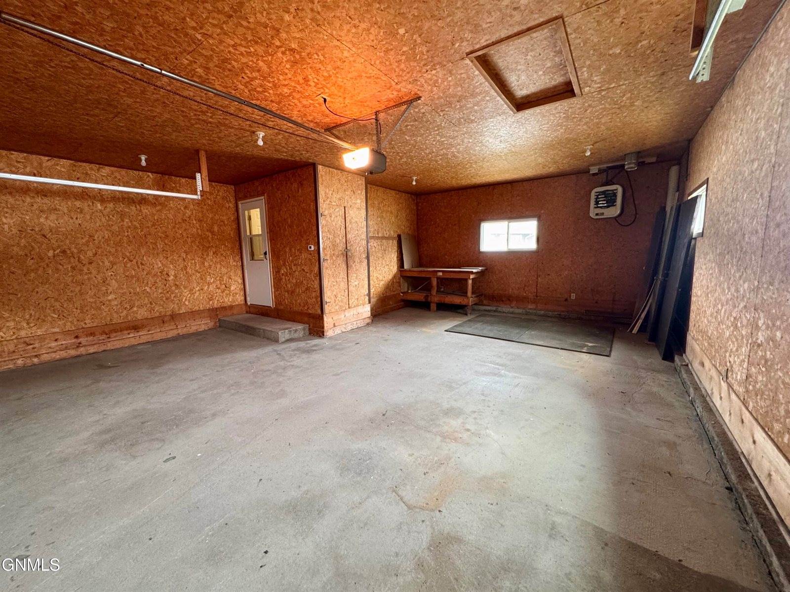 1201 Sioux Street, Williston, ND 58801