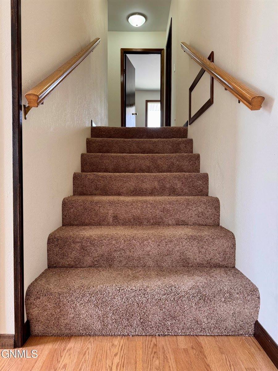 1201 Sioux Street, Williston, ND 58801