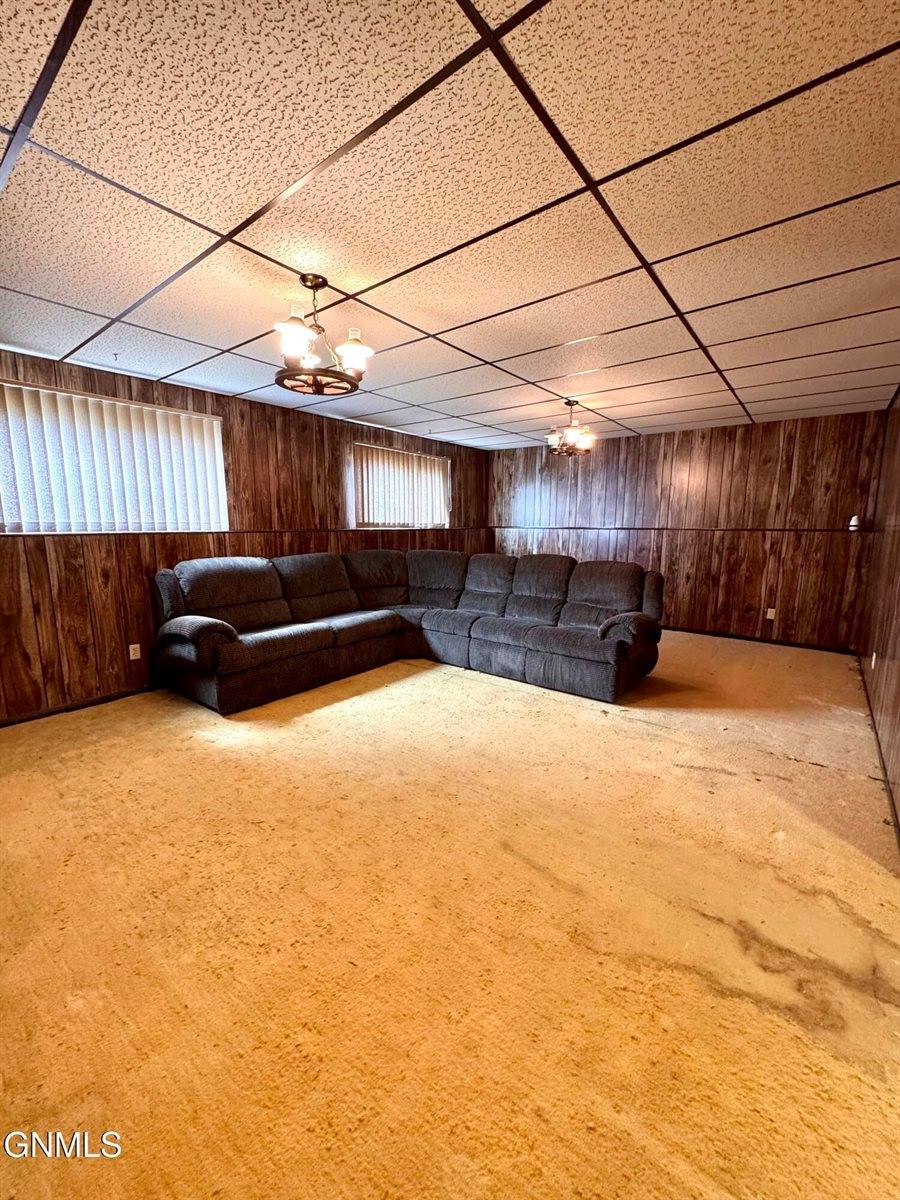 1201 Sioux Street, Williston, ND 58801