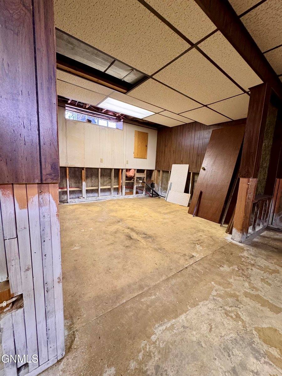 1201 Sioux Street, Williston, ND 58801