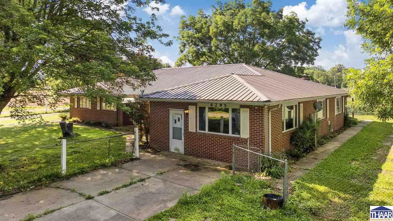 4295 East Oregon Church, Terre Haute, IN 47802