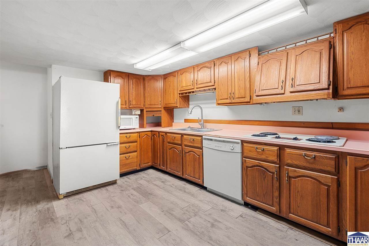 4295 East Oregon Church, Terre Haute, IN 47802