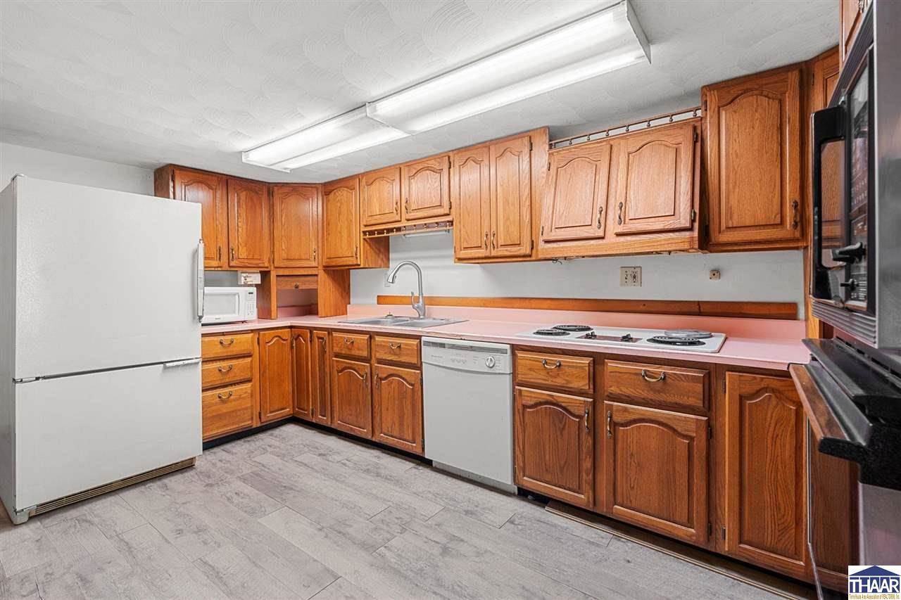 4295 East Oregon Church, Terre Haute, IN 47802