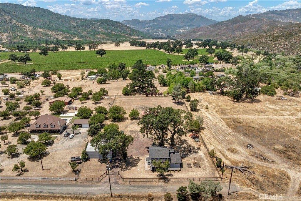 20511 Santa Barbara Avenue, Middletown, CA 95461